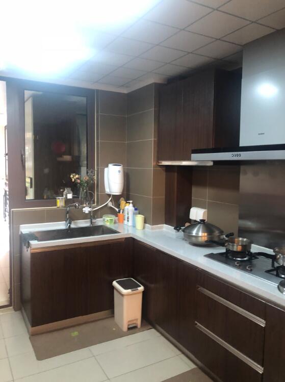 �Ϸ���**�^**·**̖**С�^9��201��סլ�÷���2013��1��1����2017��5��31�����g�Ј�����rֵ�u��